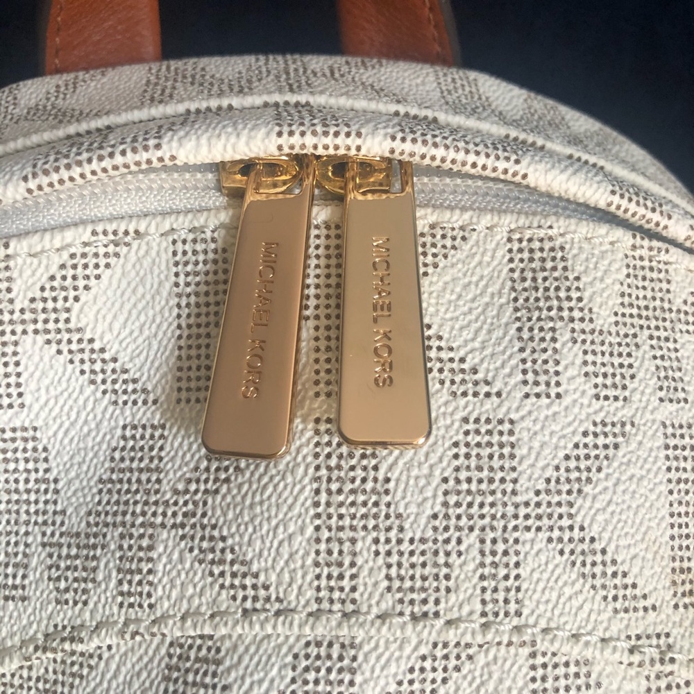 Michael Kors backpack - Picture 4 of 10